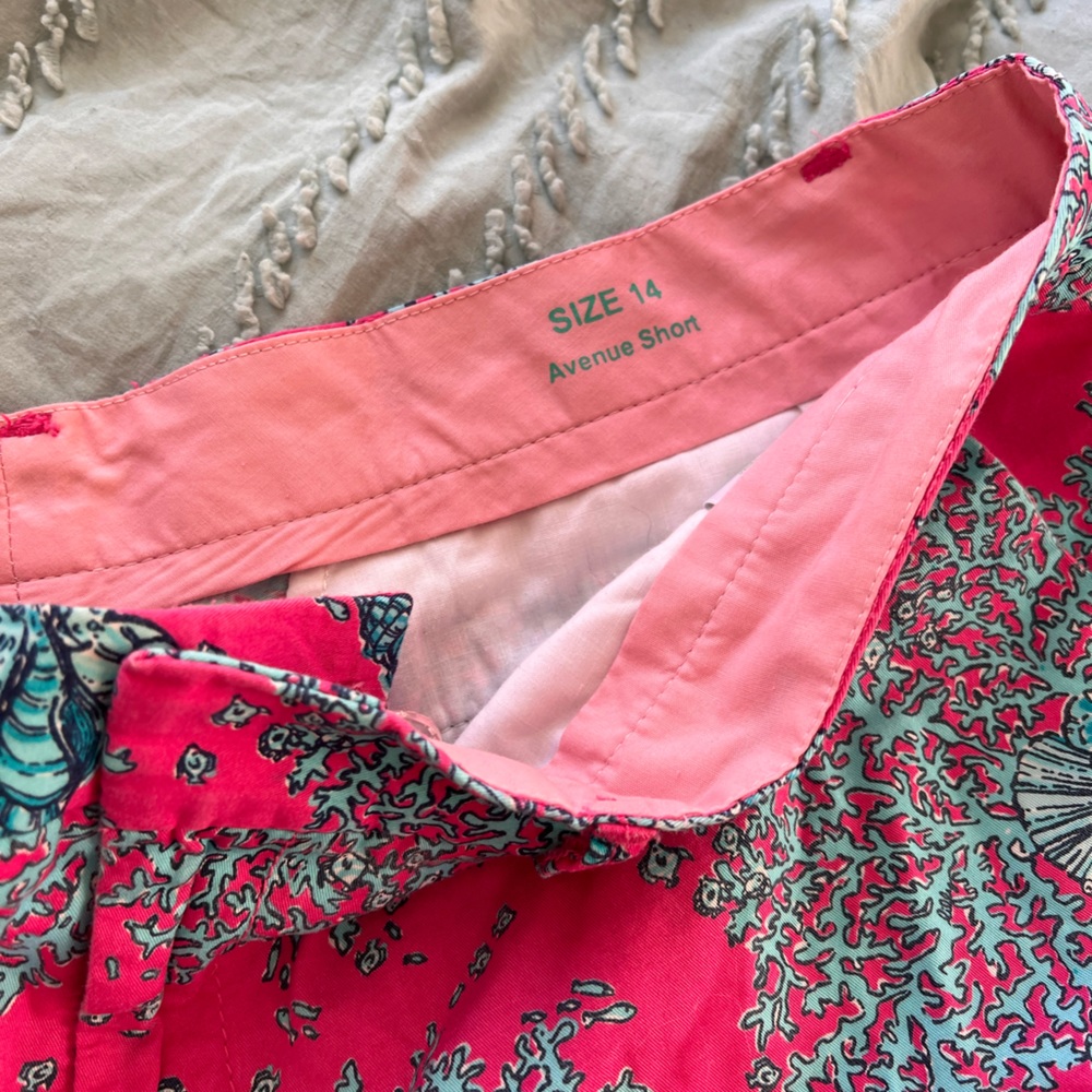 Lilly Pulitzer Fun, summer shorts! - Picture 2 of 4